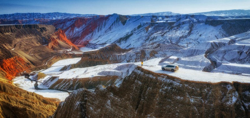 今日推荐：安集海大峡谷-当地人俗称“红山煤矿”